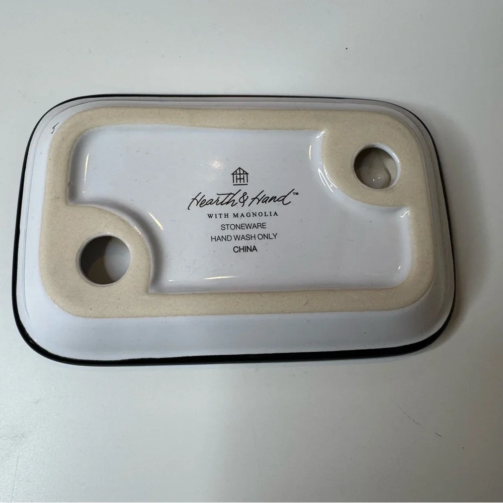 Hearth & Hand Black and White Soap Dish
